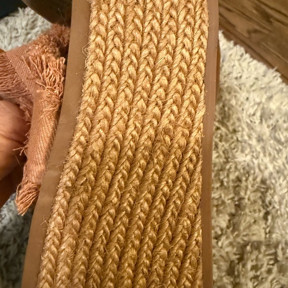 Like new Steve Madden Mindy Wedges. - Picture 5 of 5